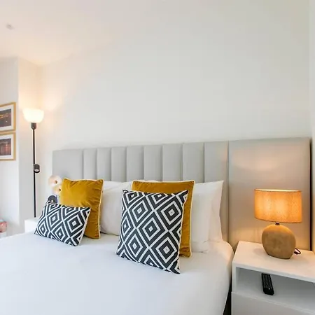 Magic Studio W/ Wi-fi & A/c Apartment