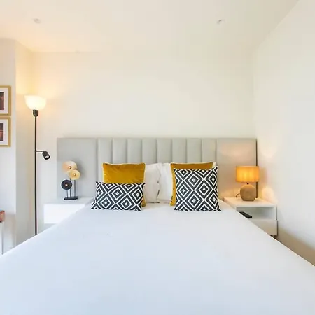 Magic Studio W/ Wi-fi & A/c Apartment *